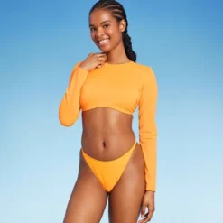 Women's Cropped Open Back Rashguard - Wild Fable™ -Target GUEST cfb9da53 4bbd 4501 b260 fe22938fef04